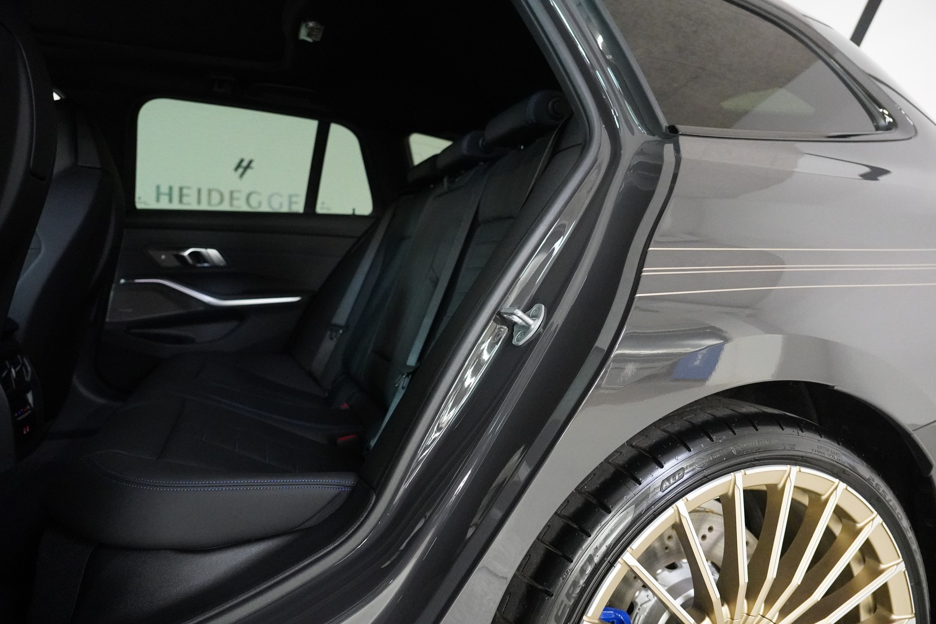 BMW-ALPINA B3 BiTurbo Touring 3.0 xDrive GT Switch-Tronic - 13