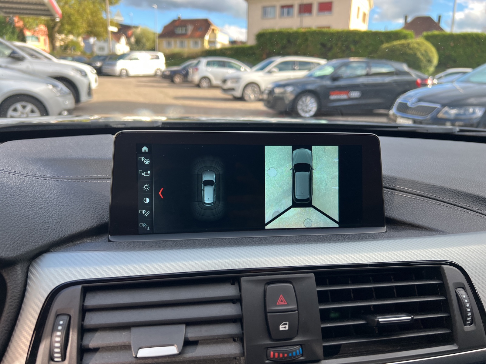 BMW 330i xDrive Touring Edition Sport Line Steptronic - 16