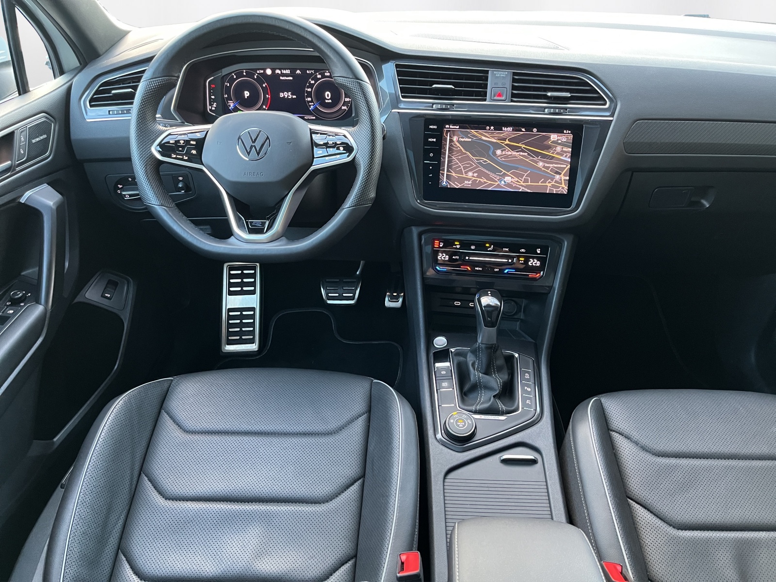 VW Tiguan Allspace 2.0TSI R-Line 4Motion DSG - 7