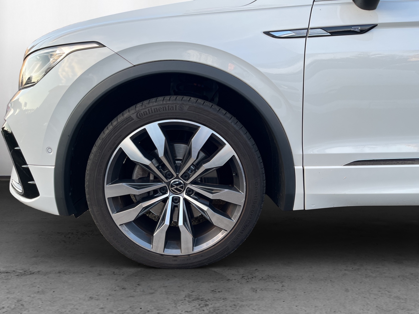 VW Tiguan Allspace 2.0TSI R-Line 4Motion DSG - 13