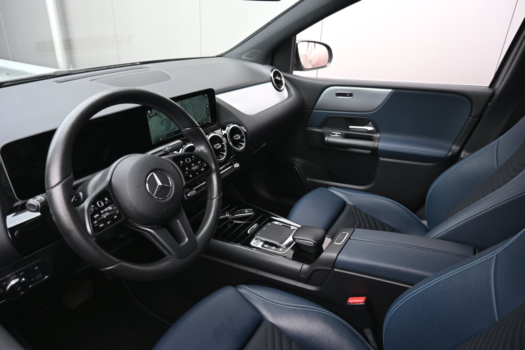 MERCEDES-BENZ B 180 d 7G-DCT - 9