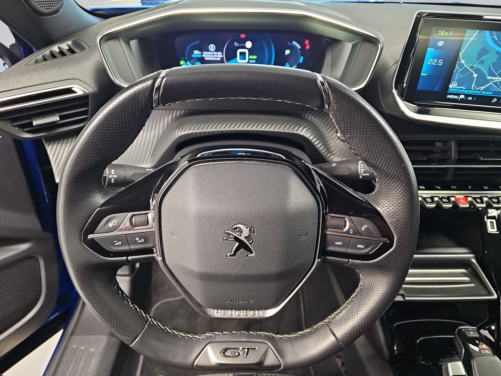 PEUGEOT 2008 e GT - 8