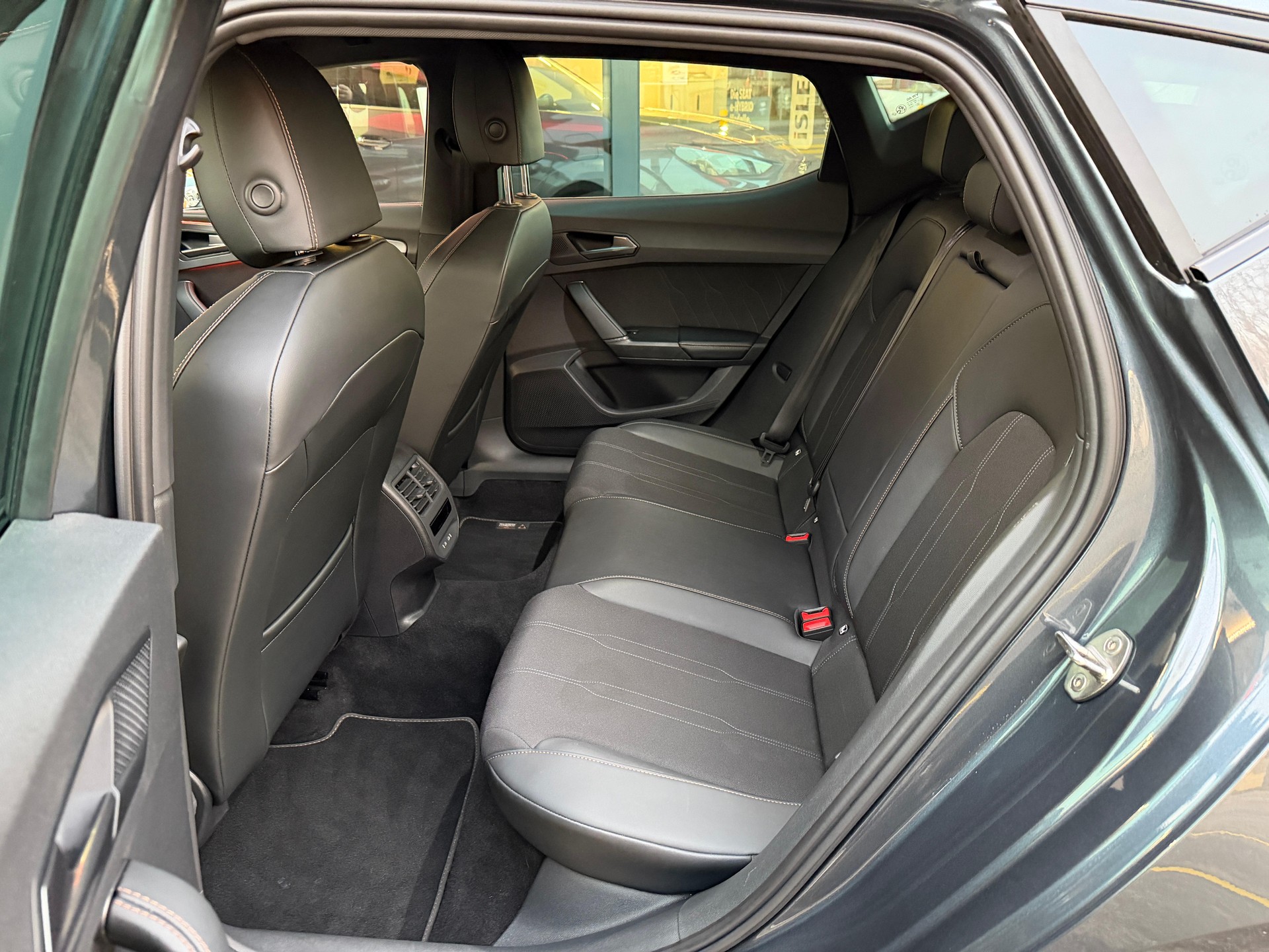 CUPRA Leon 1.5 eTSI DSG - 8