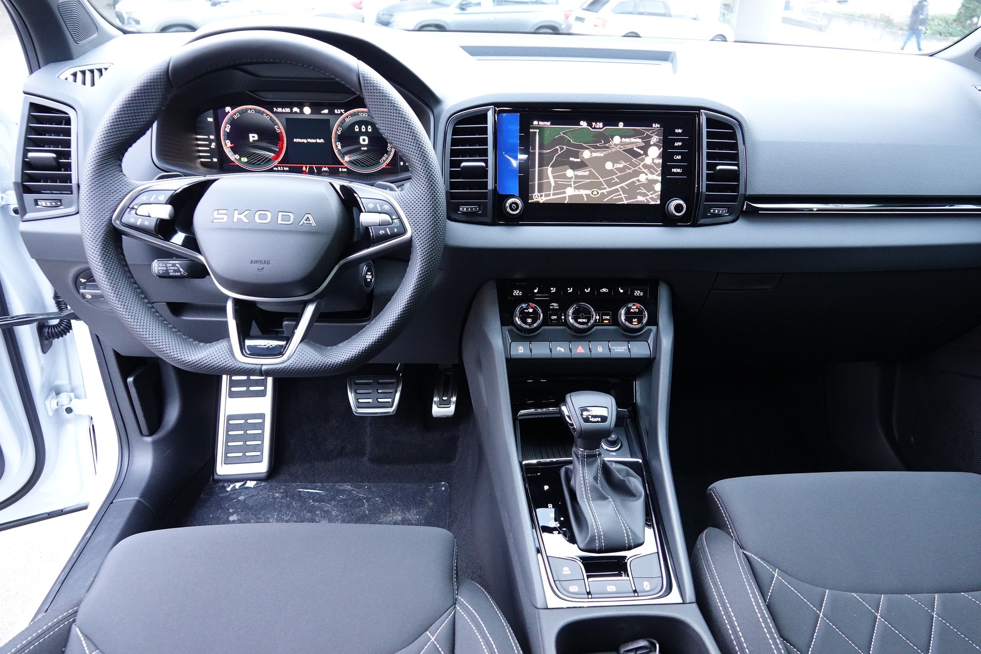 SKODA Karoq 2.0TSI Sportline Dynamic Limited 4x4 - 10