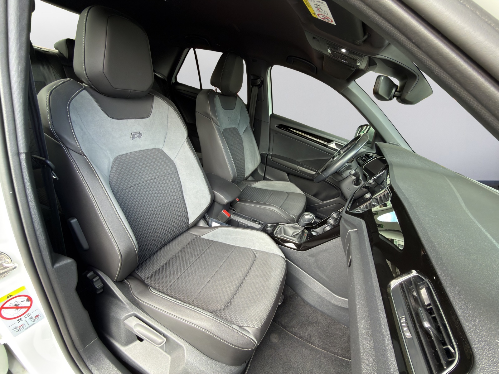 VW T-Roc 2.0 TSI R DSG 4Motion - 12