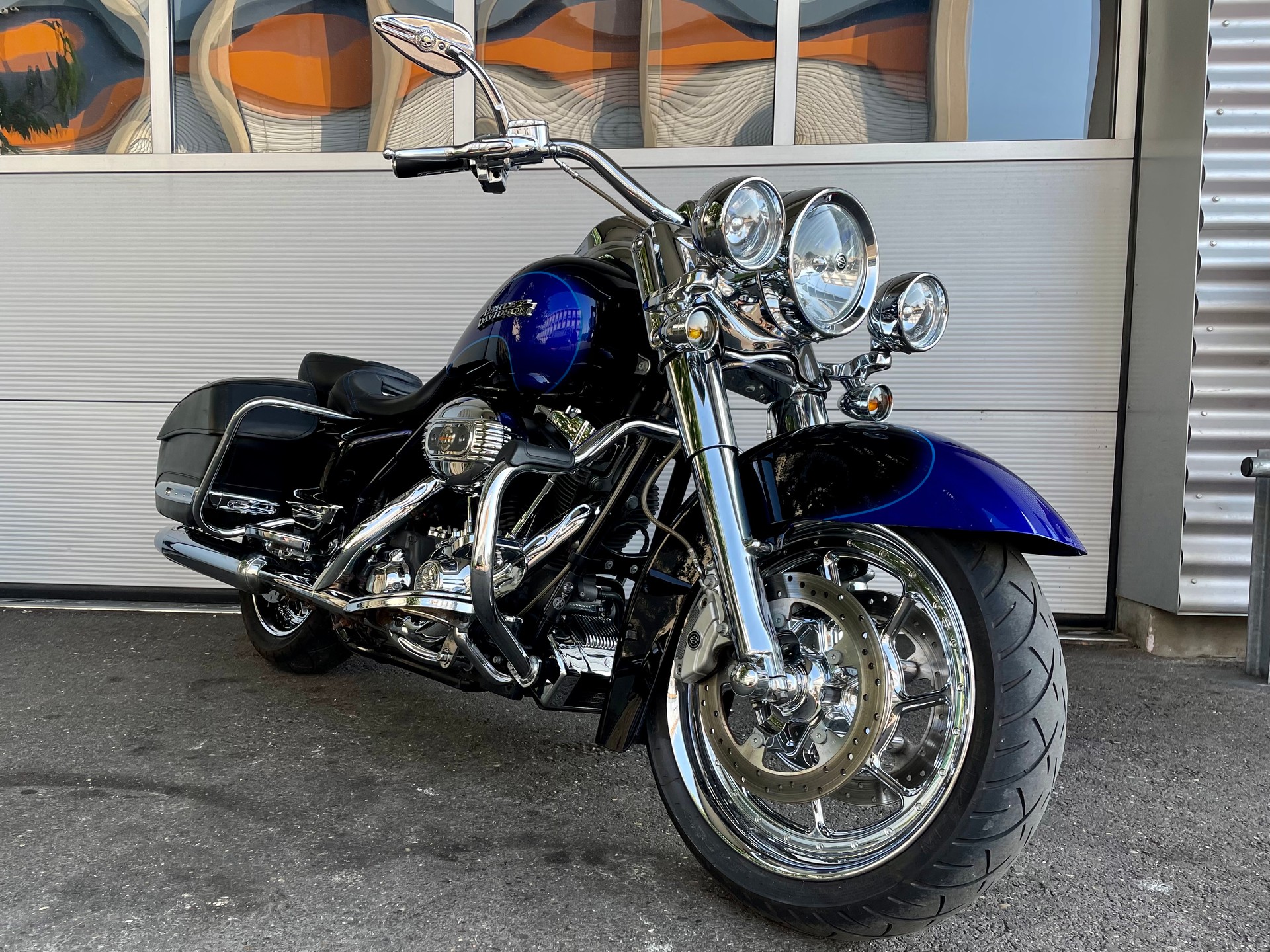 HARLEY-DAVIDSON FLHRSE4 Road King CVO Screamin Eagle ABS Anniv - 3