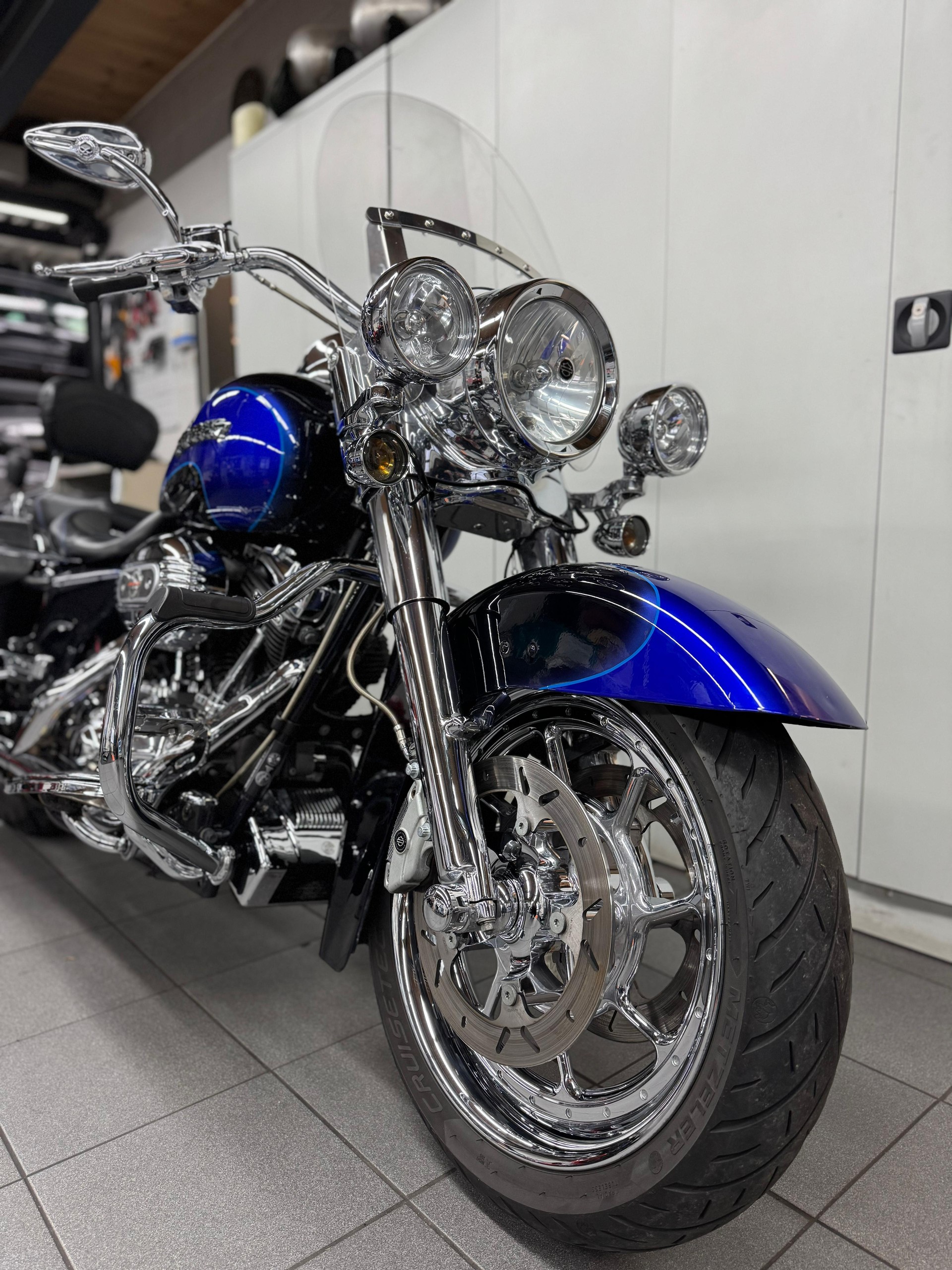 HARLEY-DAVIDSON FLHRSE4 Road King CVO Screamin Eagle ABS Anniv - 9