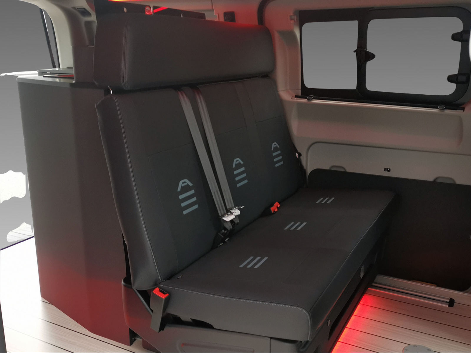 FORD Transit C Nugget 320 L1 2.0 EcoBlue 170 Active - 8