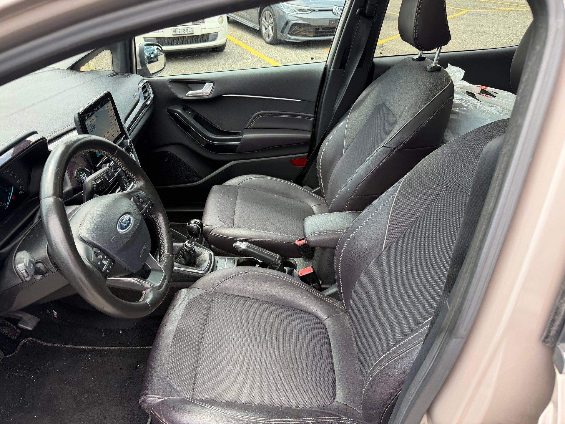FORD Fiesta 1.0 SCTi Vignale - 6