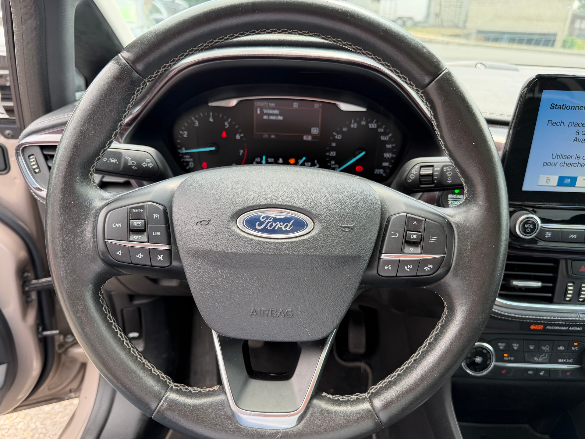 FORD Fiesta 1.0 SCTi Vignale - 10