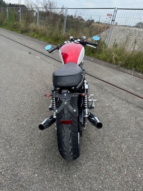 TRIUMPH Bonneville 900 i - 5