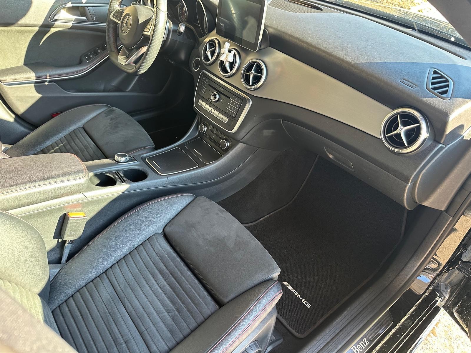 MERCEDES-BENZ CLA Shooting Brake 220 AMG Line 4Matic 7G-DCT - 9