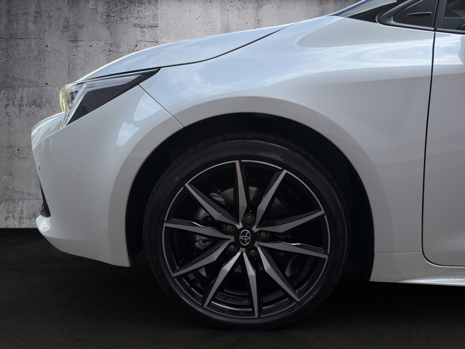 TOYOTA Corolla Touring Sports 2.0 HSD GR Sport e-CVT - 5