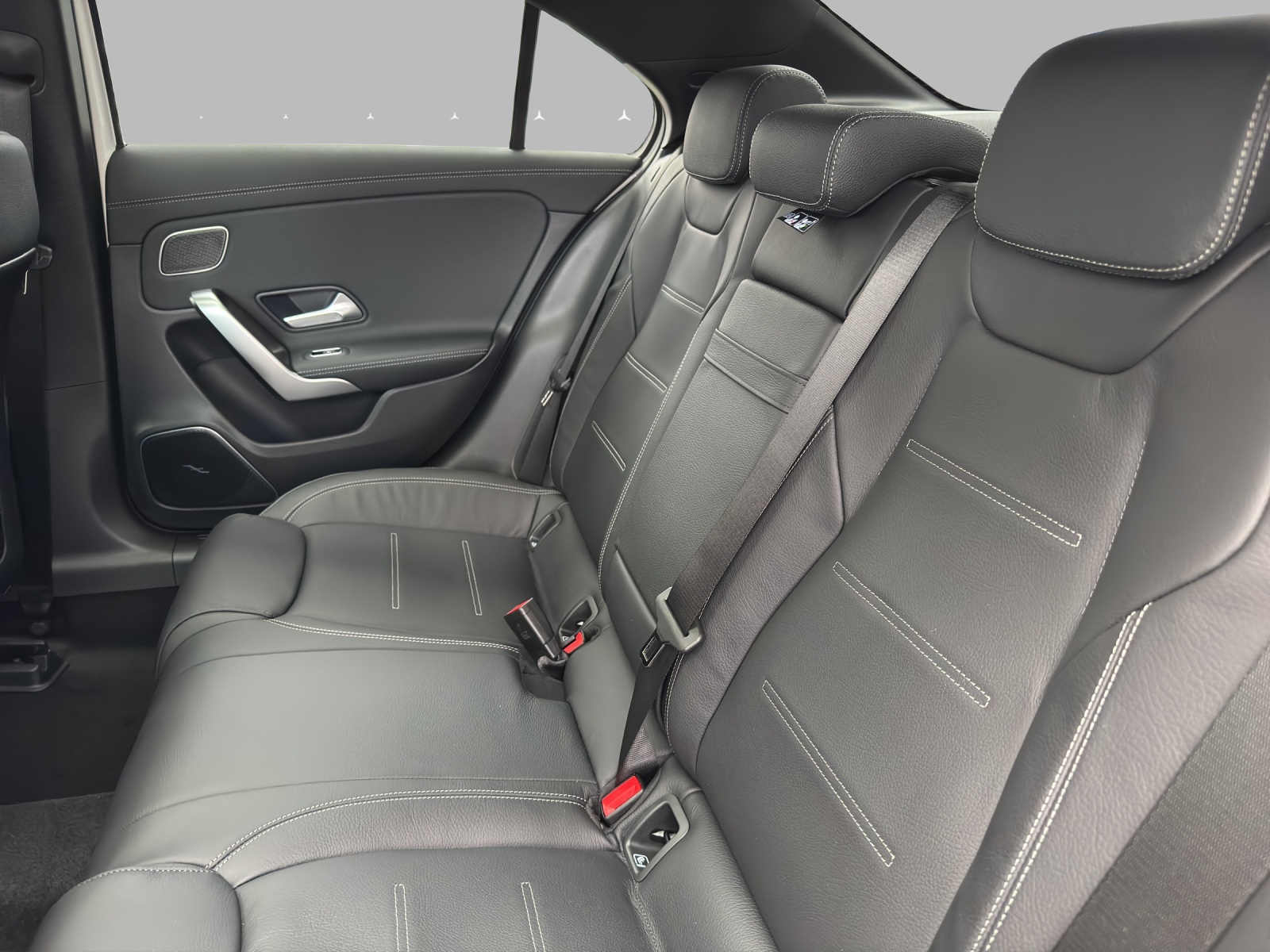 MERCEDES-BENZ A 250 4Matic 8G-DCT - 13