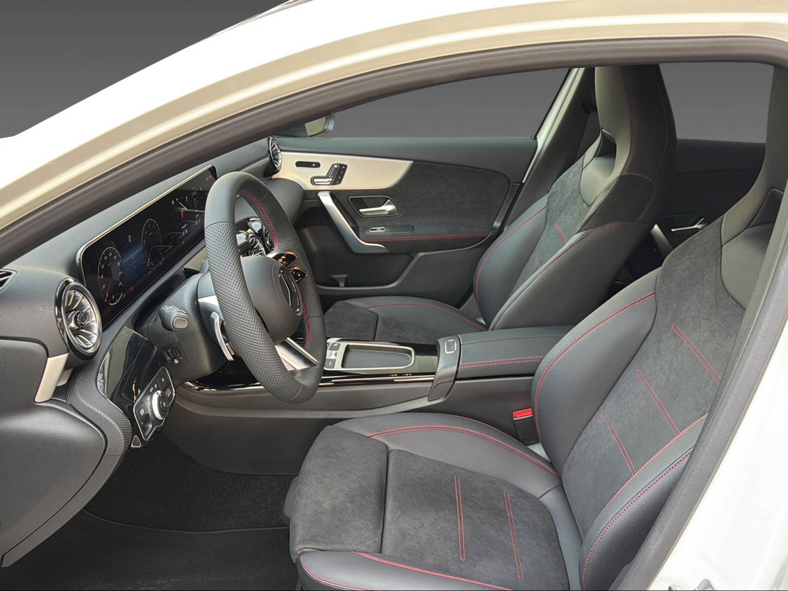 MERCEDES-BENZ A 250 4Matic - 14