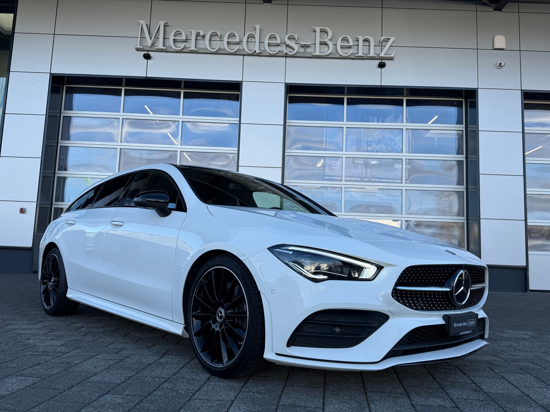 MERCEDES-BENZ CLA Shooting Brake 250 4Matic 7G-DCT AMG Line