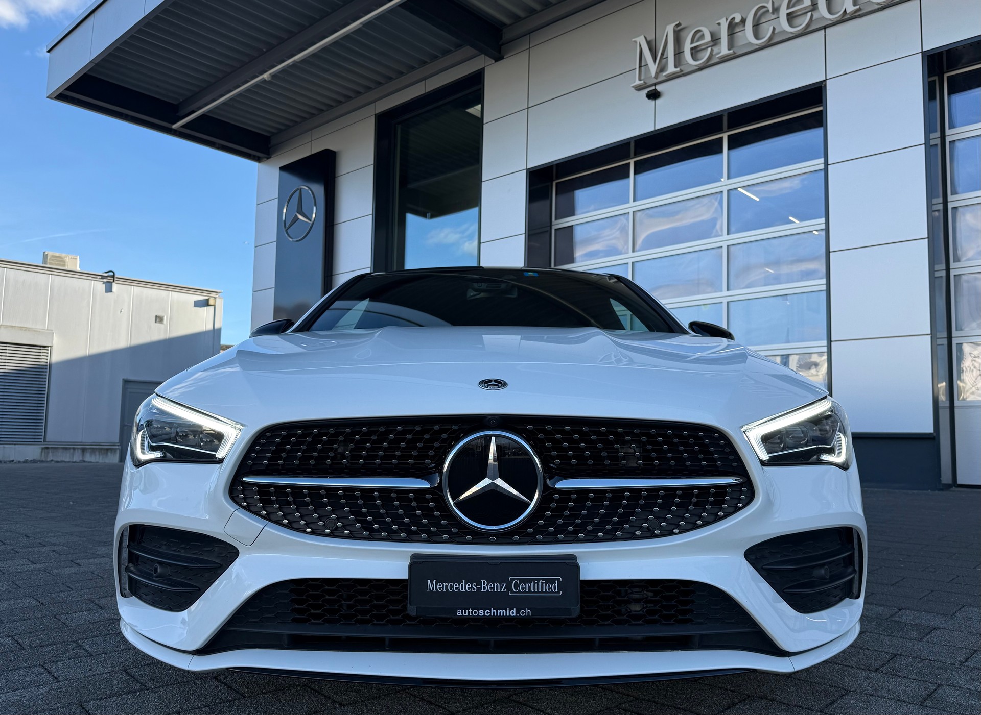 MERCEDES-BENZ CLA Shooting Brake 250 4Matic 7G-DCT AMG Line - 3