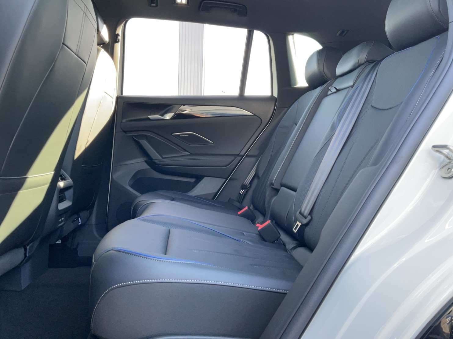 VW Tiguan 2.0 TSI DSG R-Line United 4Motion - 11