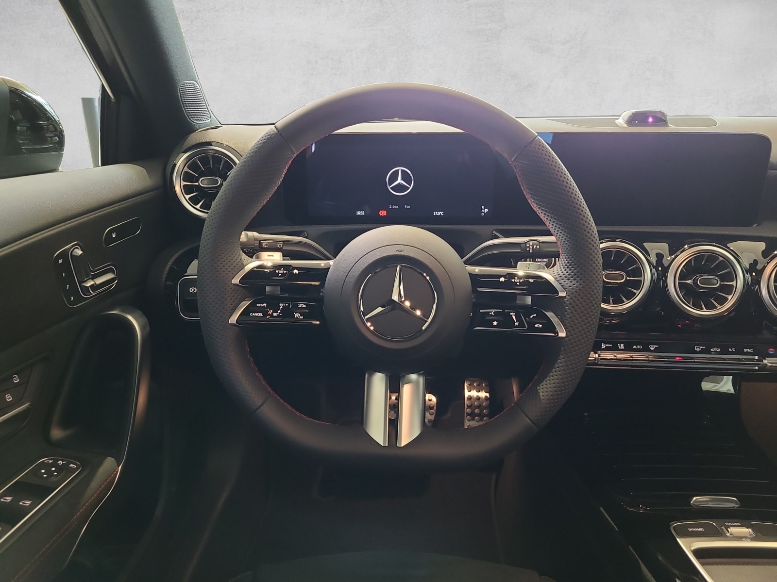 MERCEDES-BENZ A 200 Night Star 7G-DCT - 13