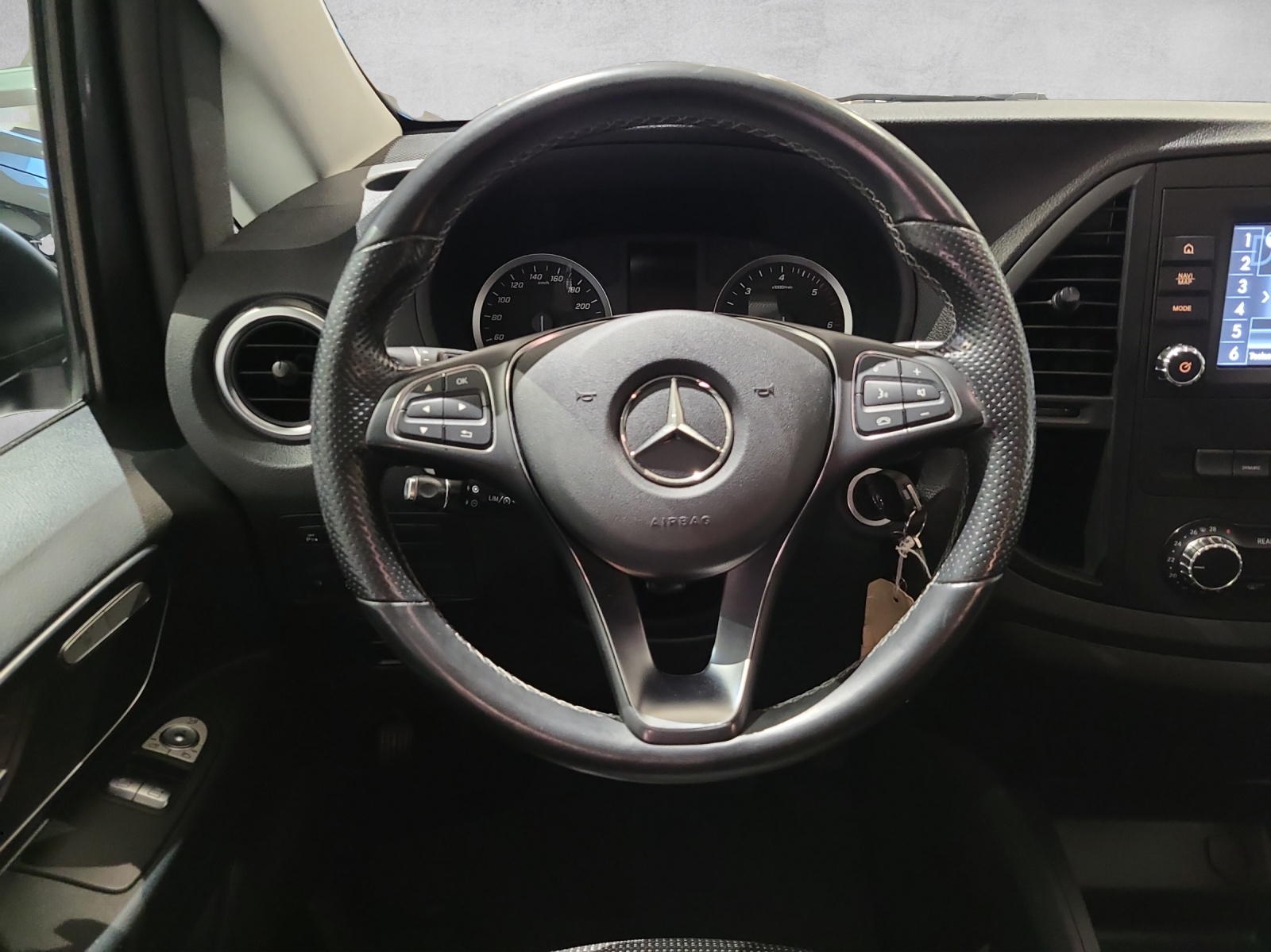 MERCEDES-BENZ Vito 116 CDI Lang Select Tourer 4Matic 9G-Tronic - 13