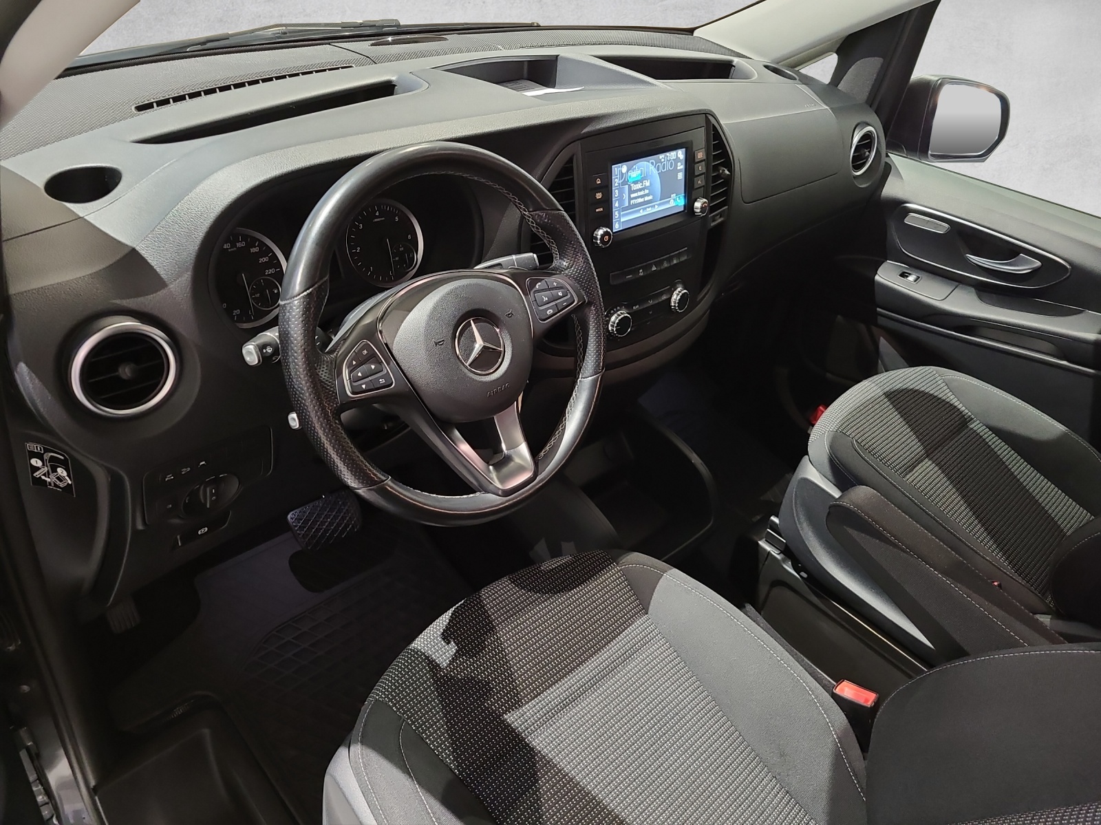 MERCEDES-BENZ Vito 116 CDI Lang Select Tourer 4Matic 9G-Tronic - 7