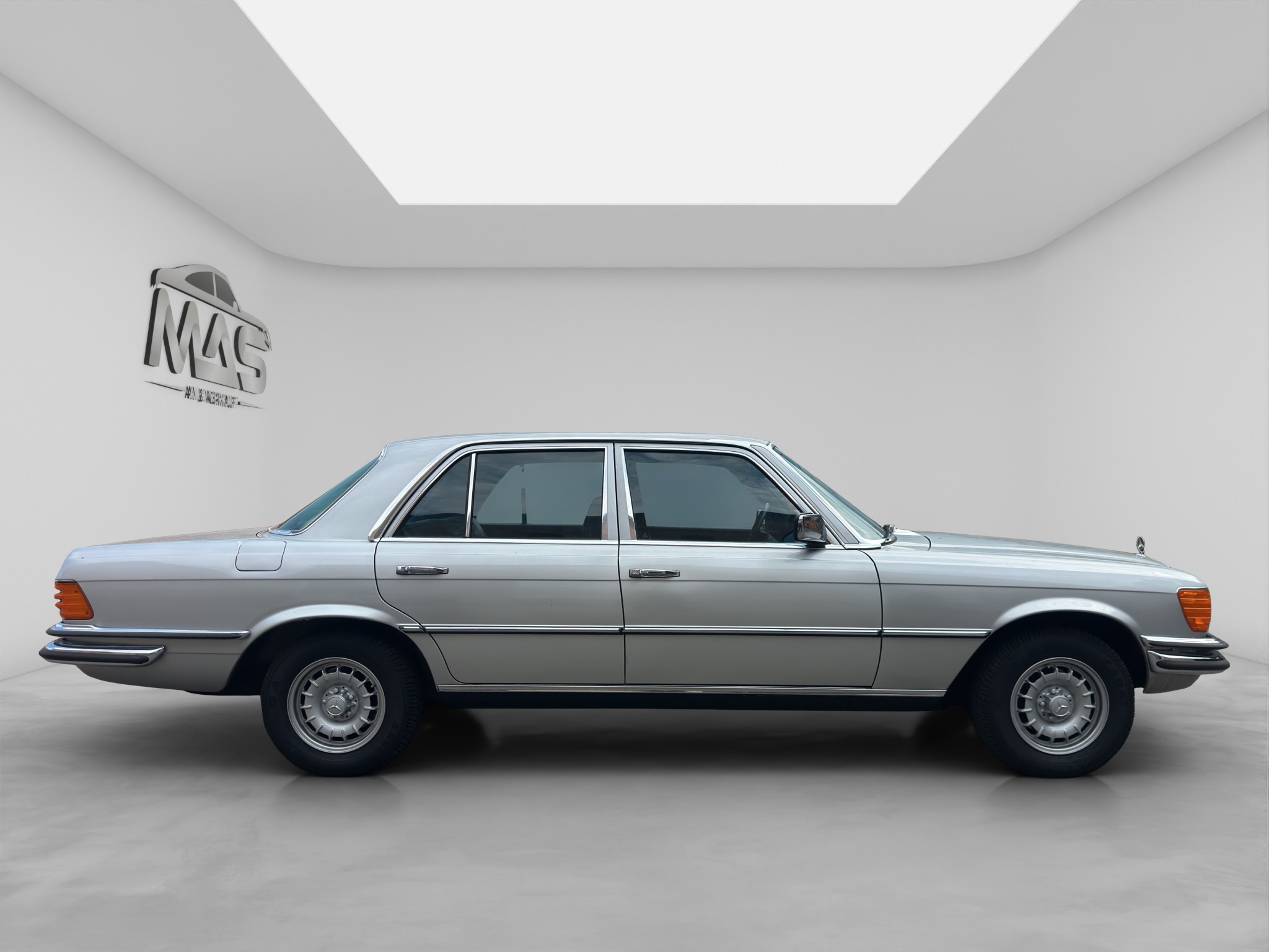MERCEDES-BENZ 280 7