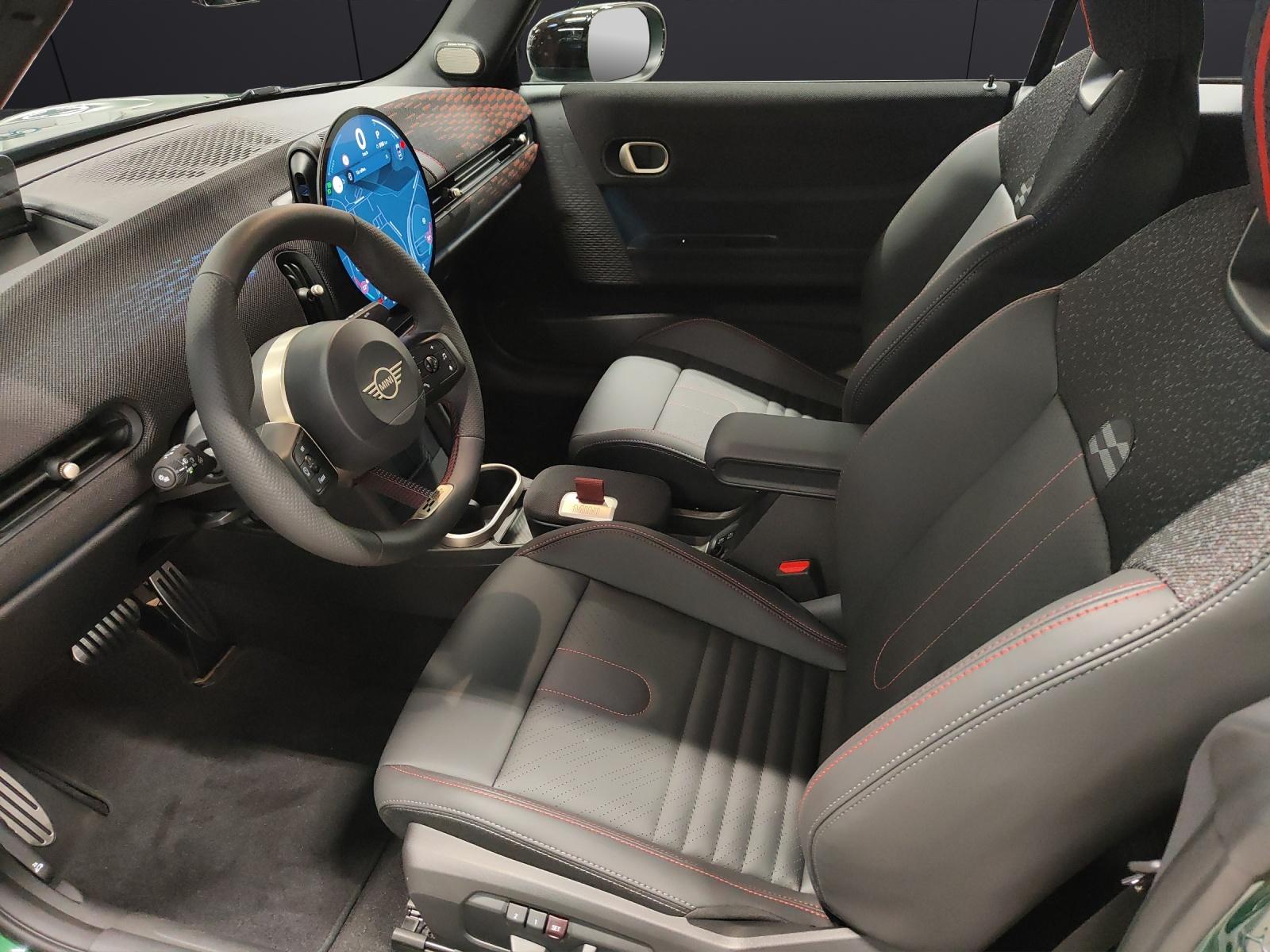 MINI Cabrio F67 2.0i John Cooper Works - 2