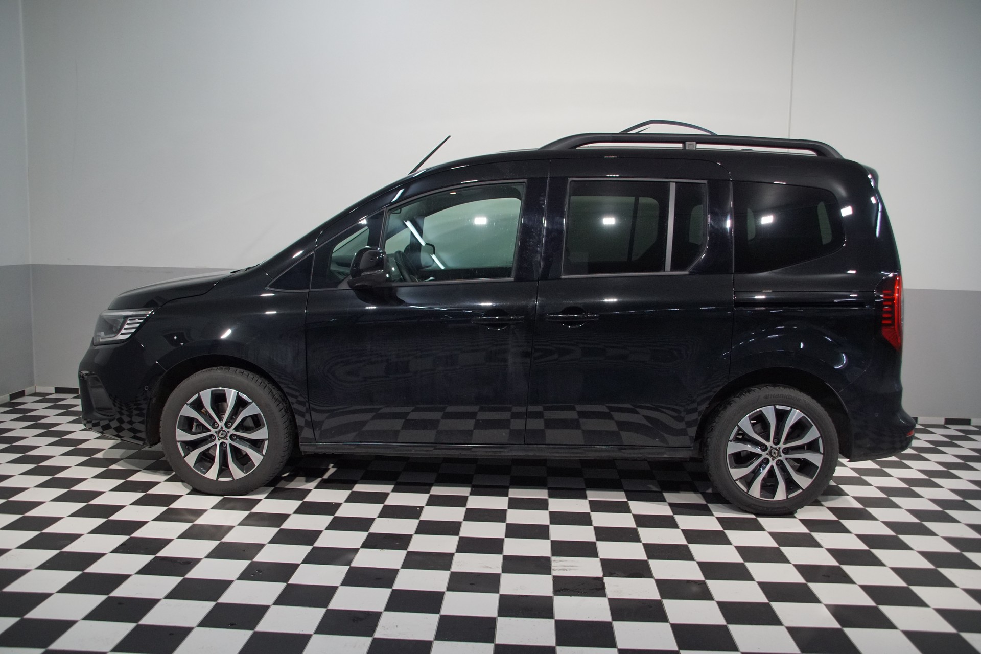 RENAULT Kangoo 1.3 TCe 130 PF Nordic Line A - 9