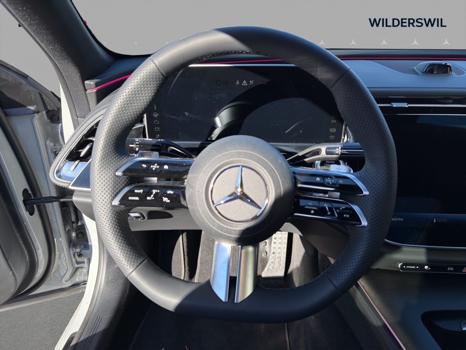 MERCEDES-BENZ E 220 d 4Matic 9G-Tronic - 10