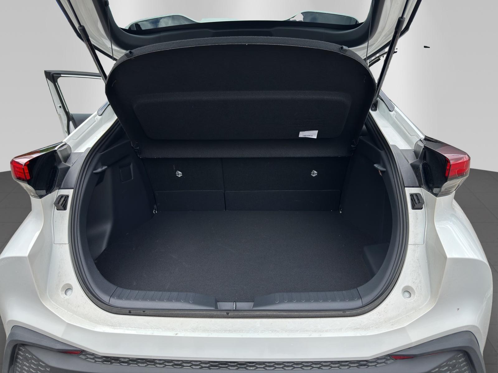 TOYOTA C-HR 2.0 PHEV Swiss Edition - 9