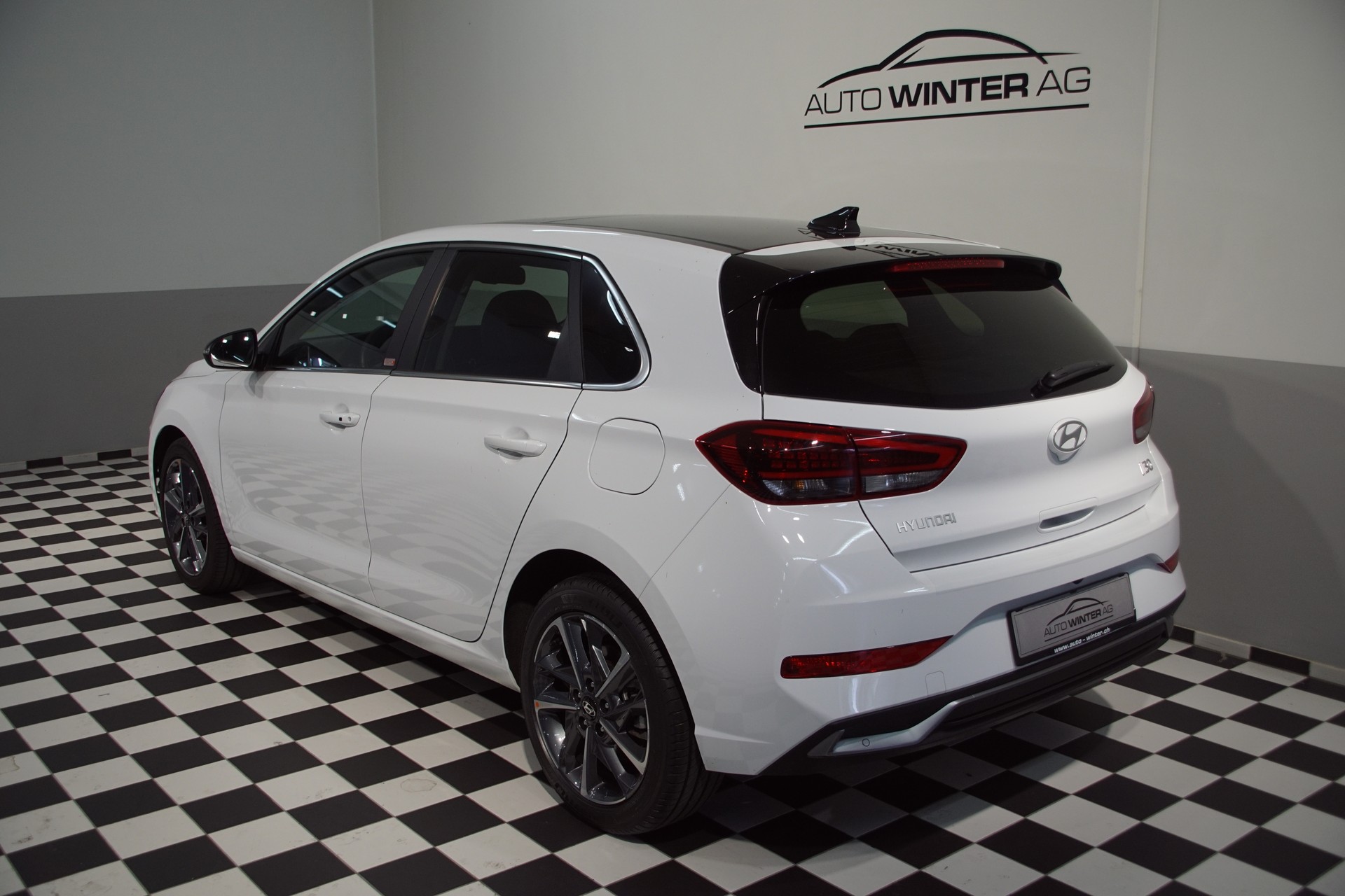 HYUNDAI i30 1.5 T-GDi Vertex 48V MH DCT *swiss* - 6