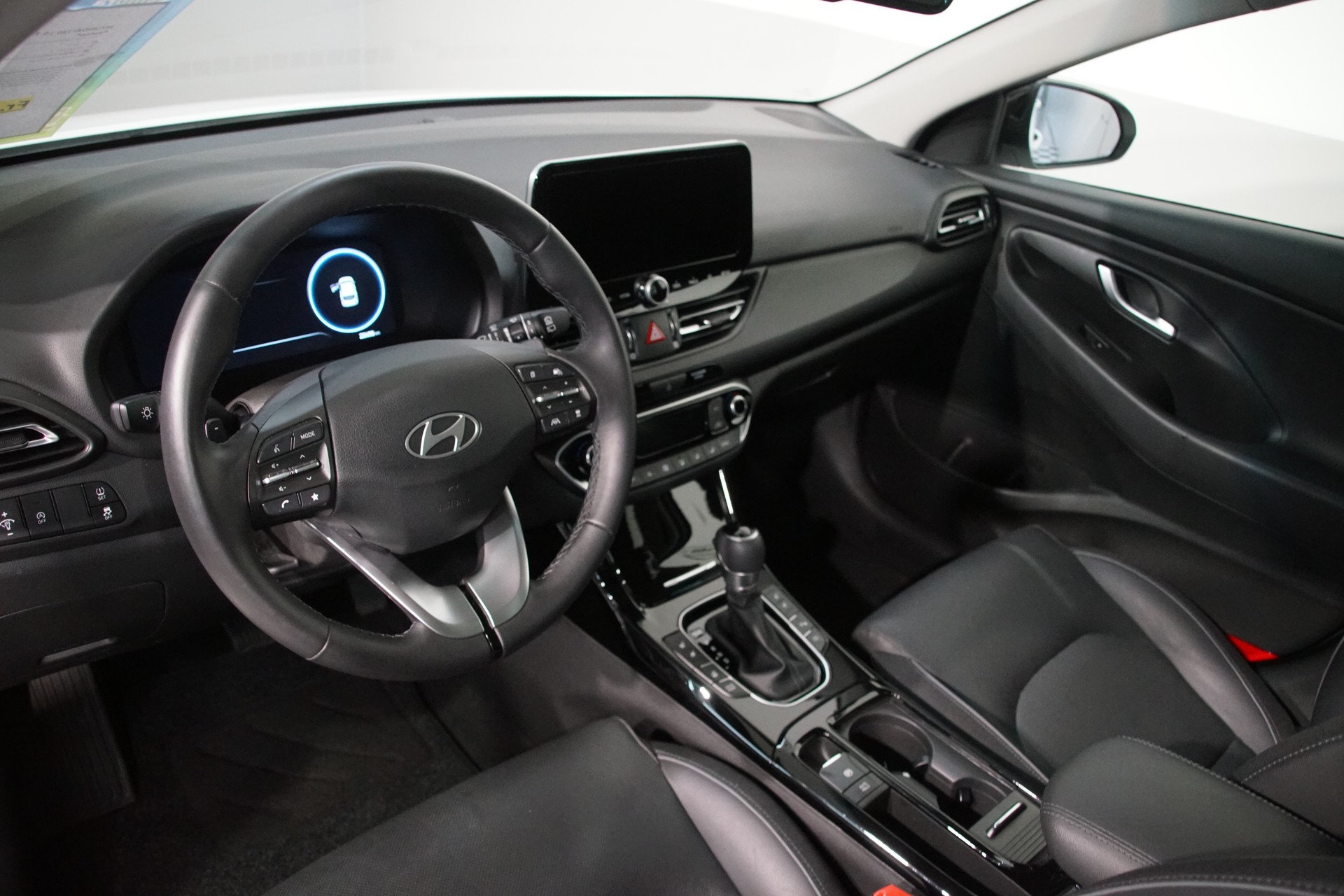 HYUNDAI i30 1.5 T-GDi Vertex 48V MH DCT *swiss* - 13