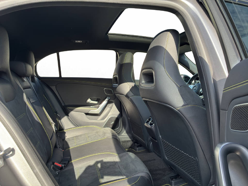 MERCEDES-BENZ A 250 AMG Line 4M Edition 1 - 13
