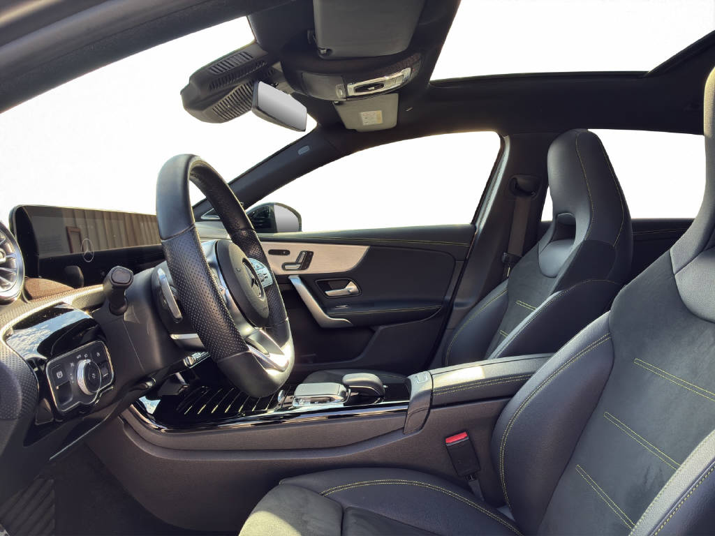 MERCEDES-BENZ A 250 AMG Line 4M Edition 1 - 11