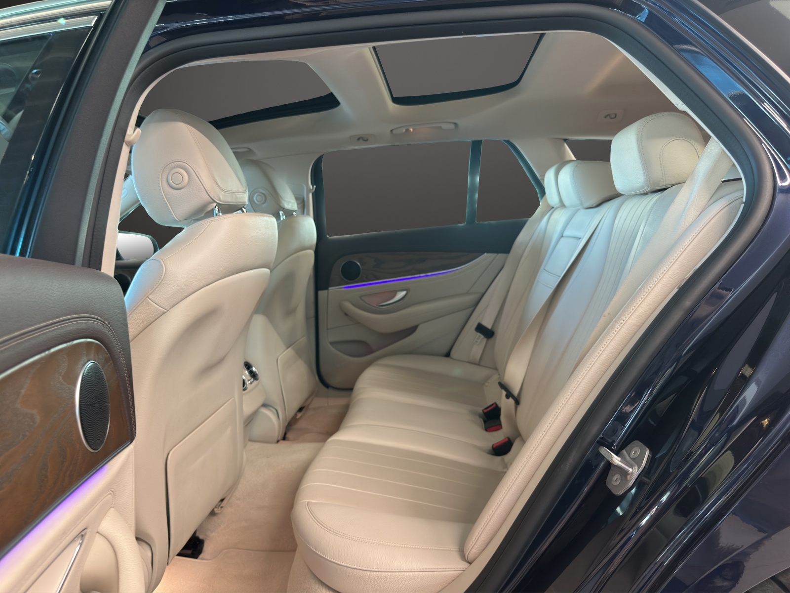 MERCEDES-BENZ E 350 d Exclusive 4Matic - 12