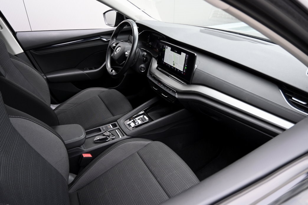 SKODA Octavia Combi 2.0 TDI DSG Ambition - 5