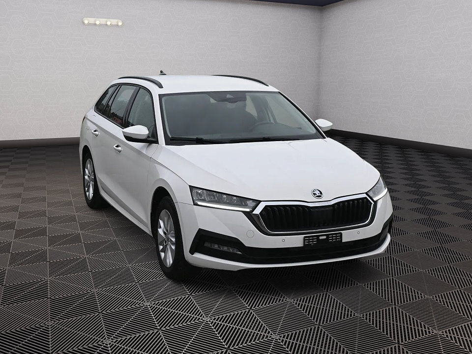 SKODA Octavia Combi 2.0 TDI DSG Ambition - 2