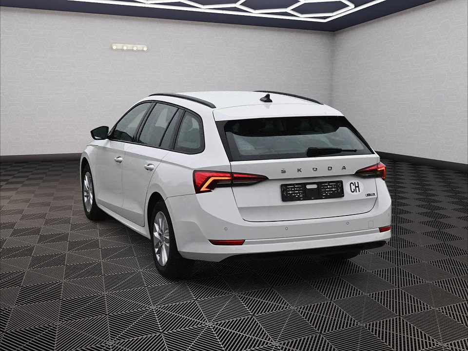 SKODA Octavia Combi 2.0 TDI DSG Ambition - 4