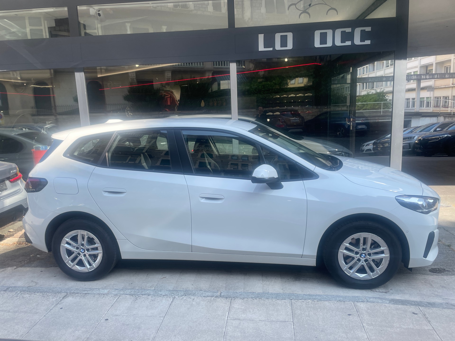 BMW 218i Active Tourer - 3