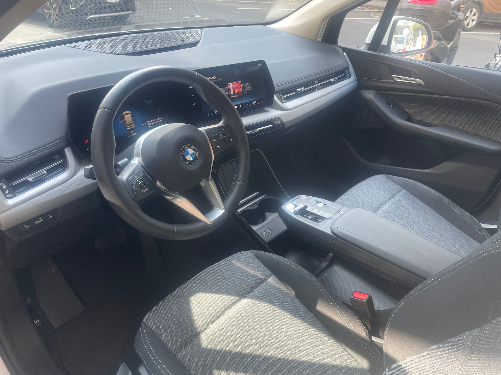 BMW 218i Active Tourer - 6