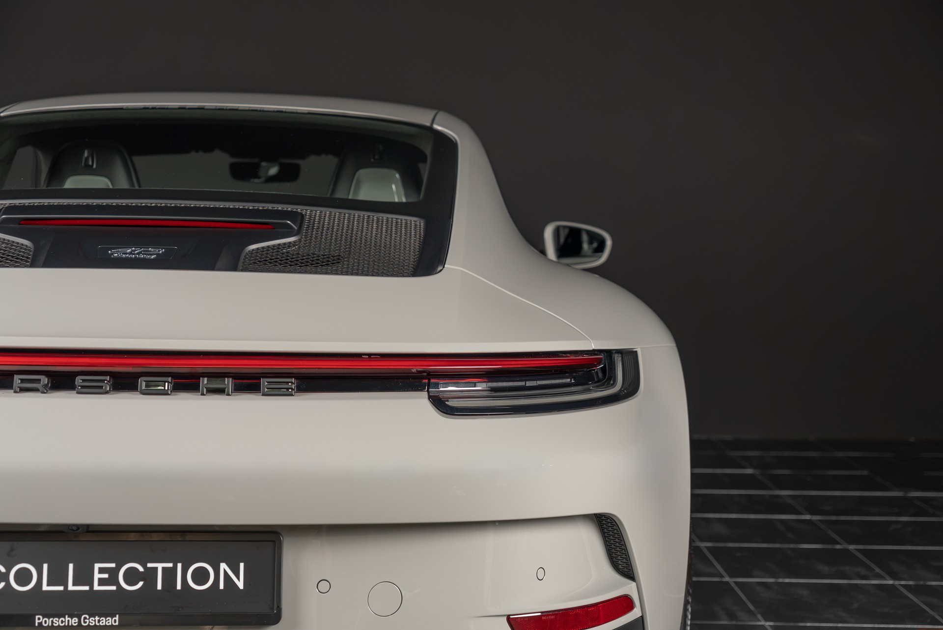 PORSCHE 911 GT3 Touring PDK - 9