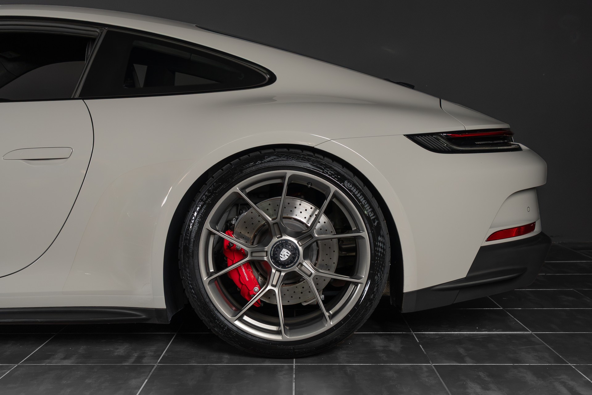 PORSCHE 911 GT3 Touring PDK - 4
