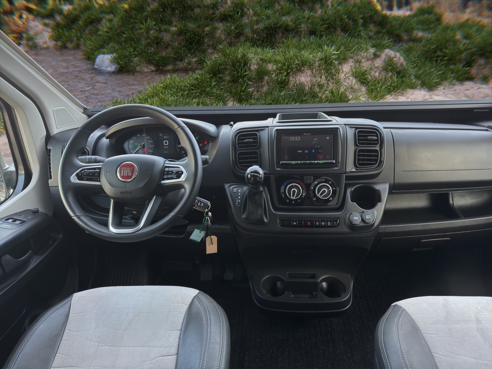 CHALLENGER V210 Road Edition Premium - 7