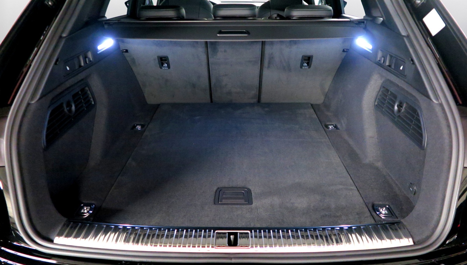 AUDI e-tron 55 S Line Black Edition quattro - 12