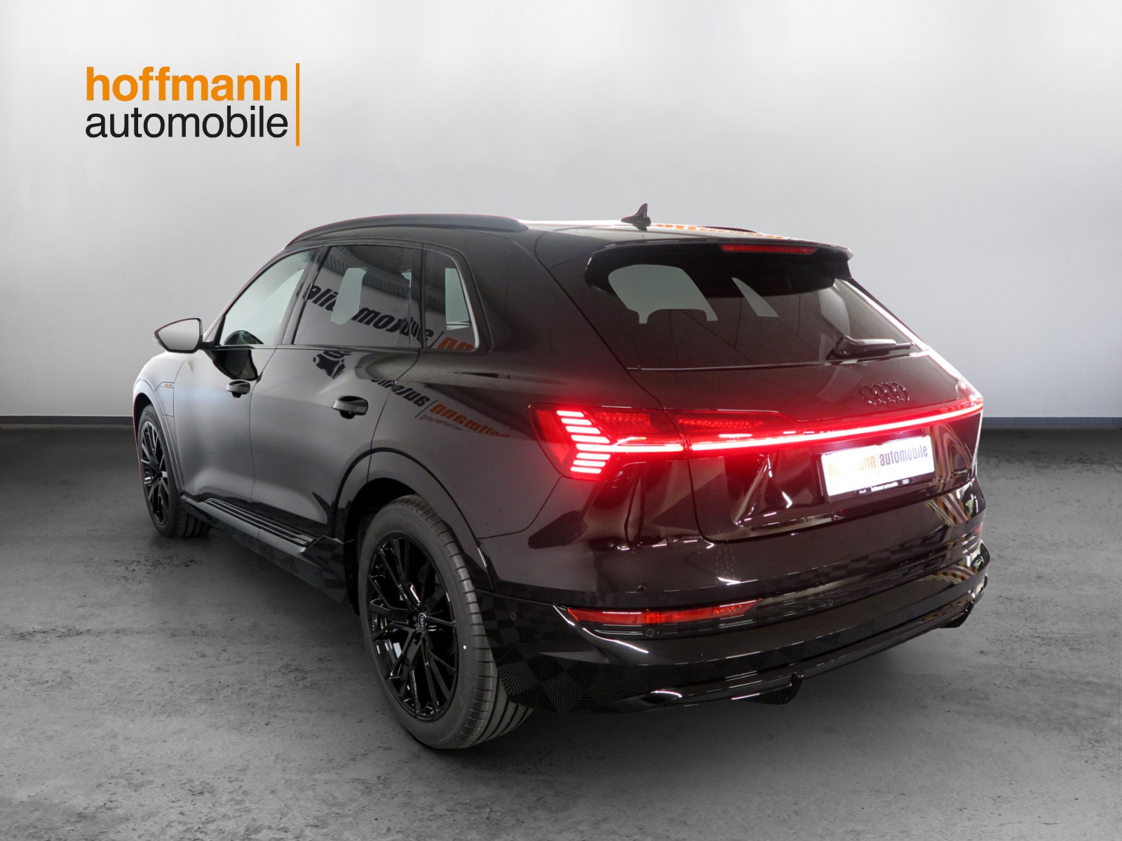 AUDI e-tron 55 S Line Black Edition quattro - 6