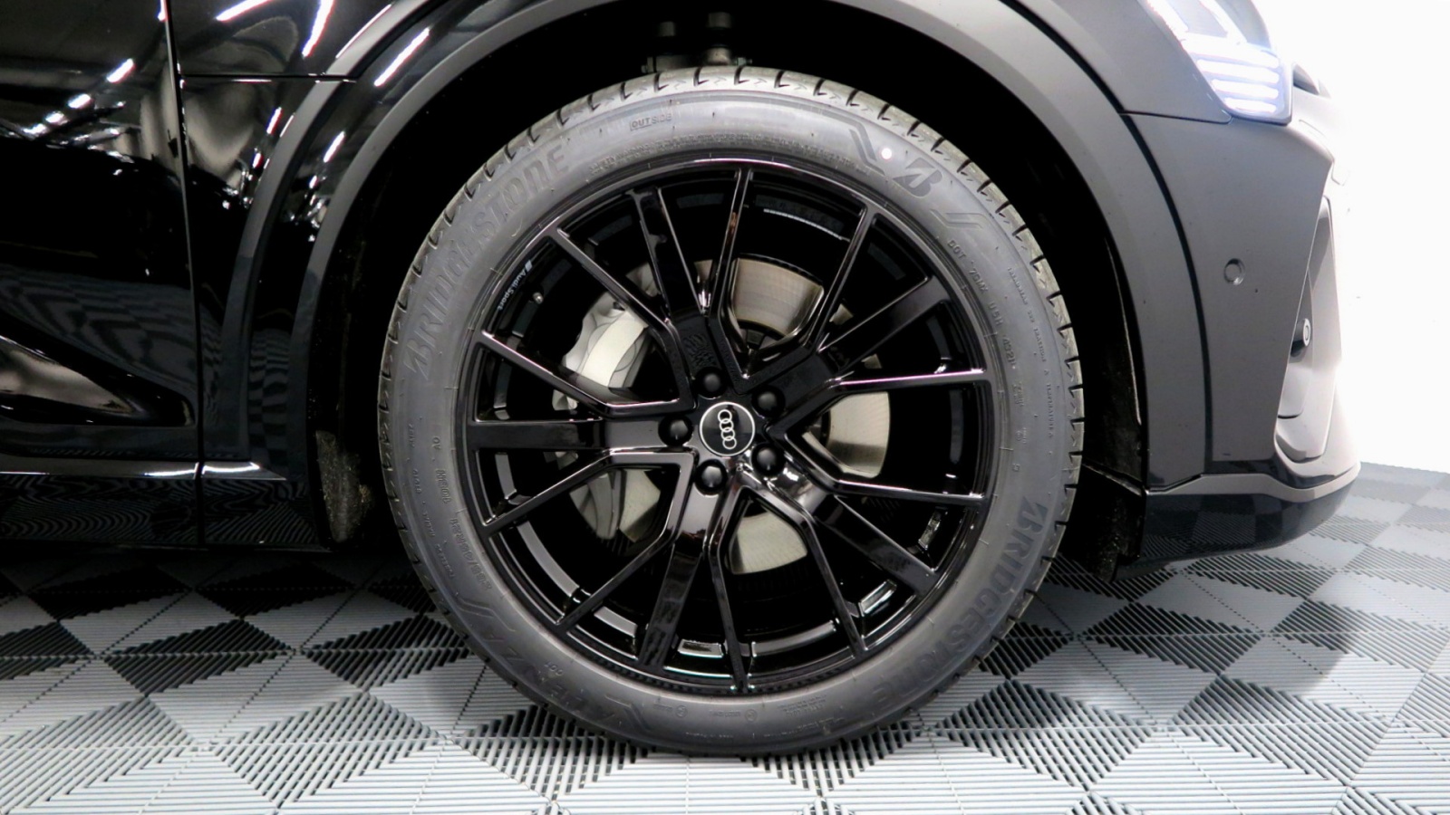 AUDI e-tron 55 S Line Black Edition quattro - 13