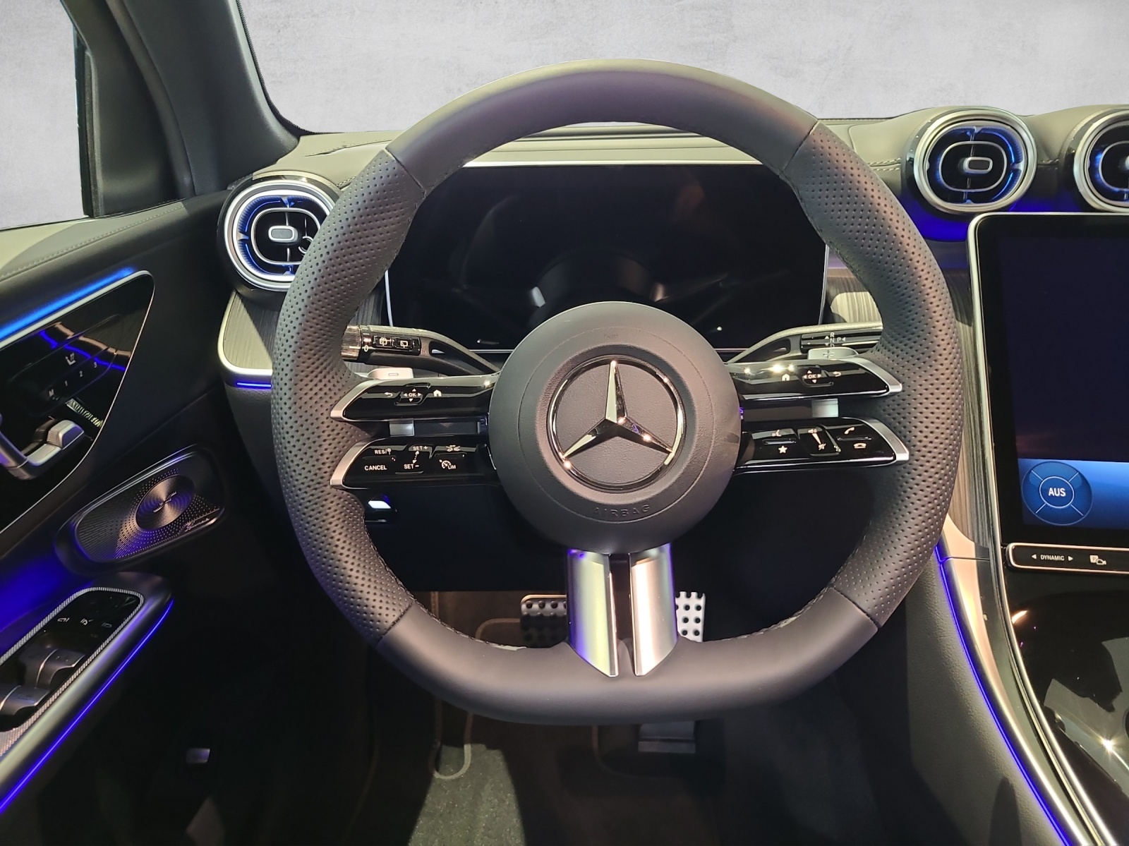 MERCEDES-BENZ GLC 220 d 4Matic 9G-Tronic - 13