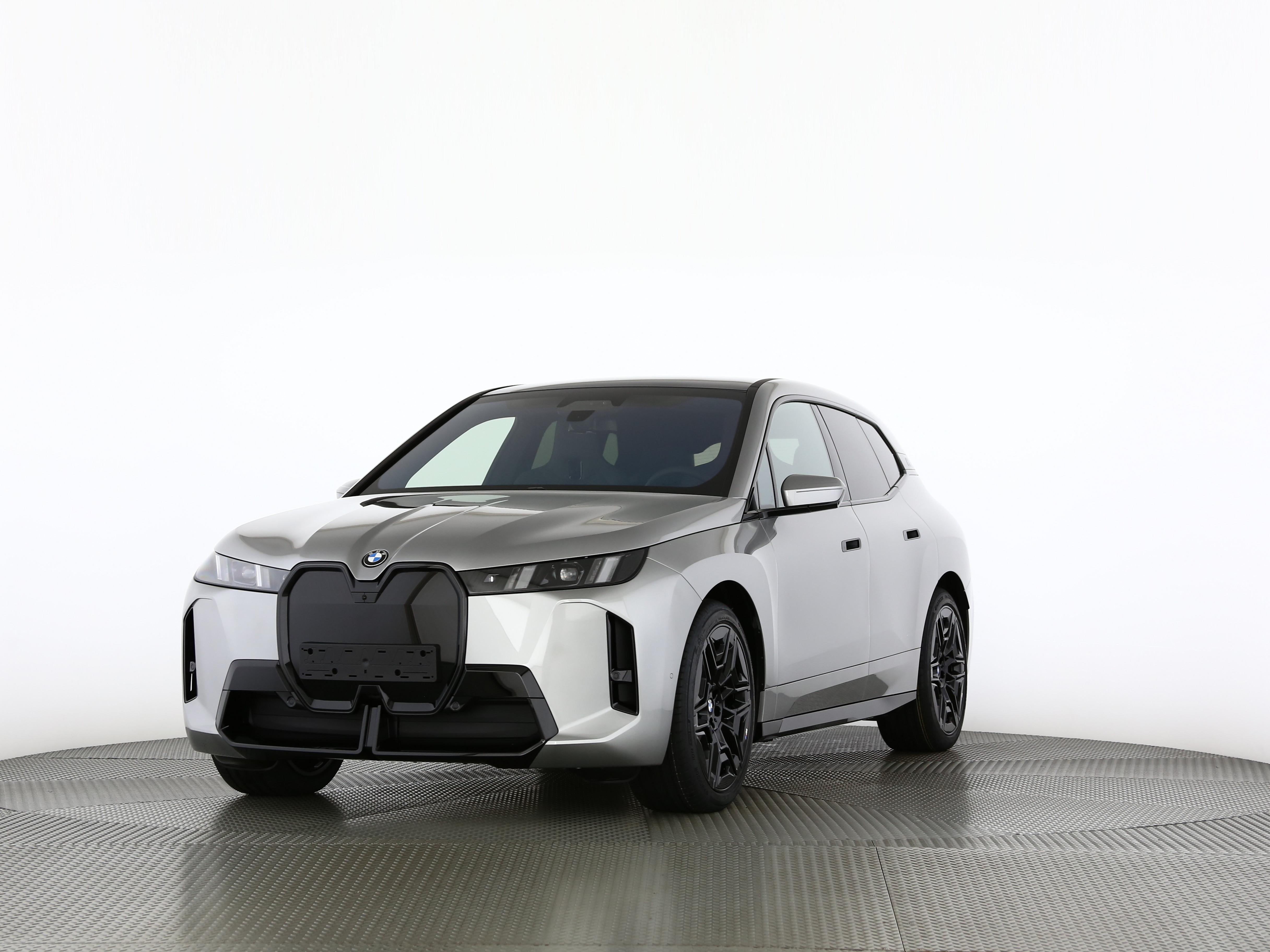 iX xDrive60