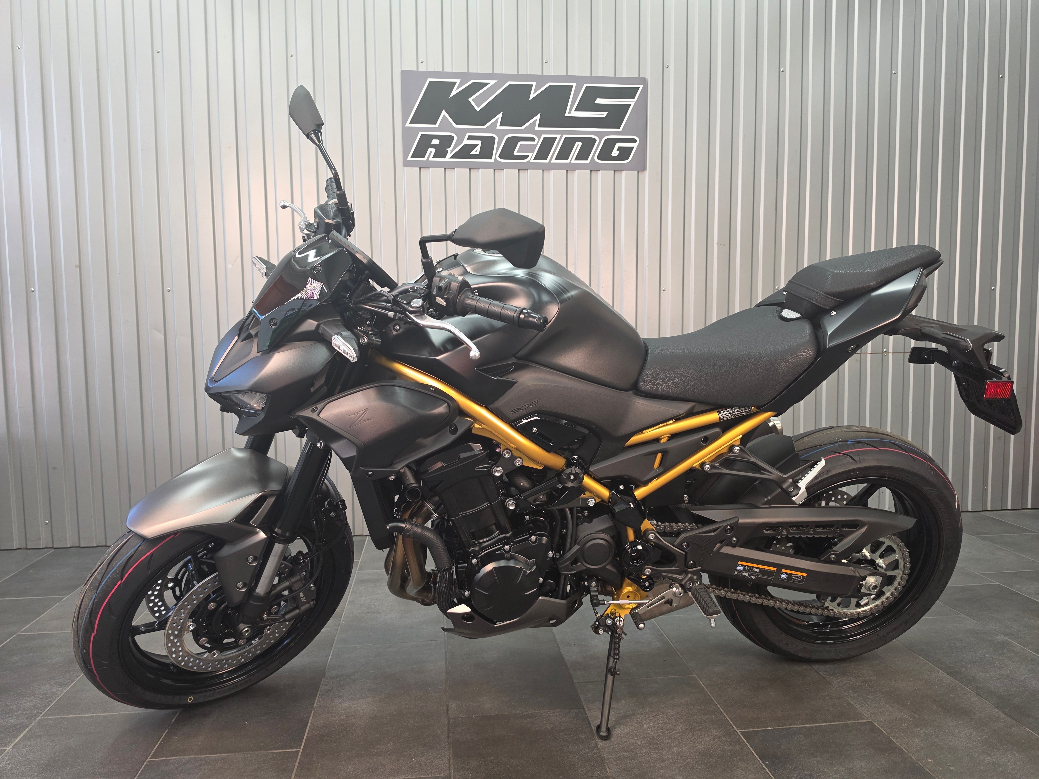 KAWASAKI Z 900