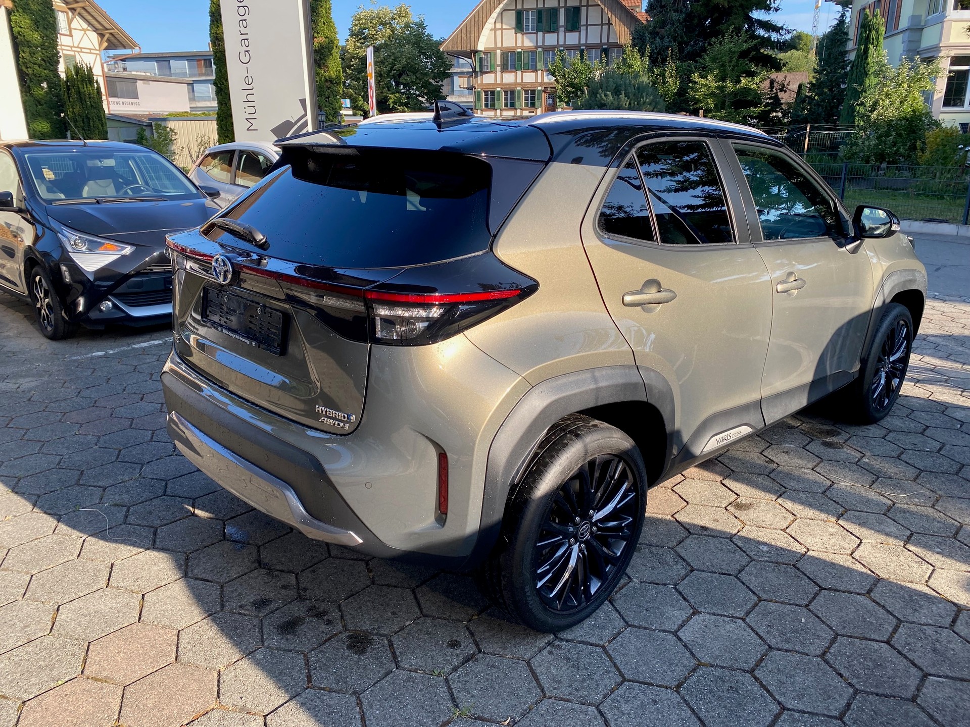 TOYOTA Yaris Cross 1.5 Adventure e-CVT AWDi - 3